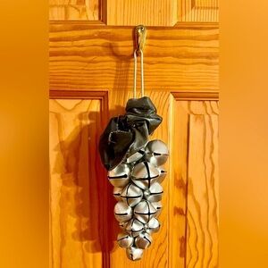 Sleigh Jingle Cluster Silver Bells Gray Bow Christmas Door Hanger Winter Festive